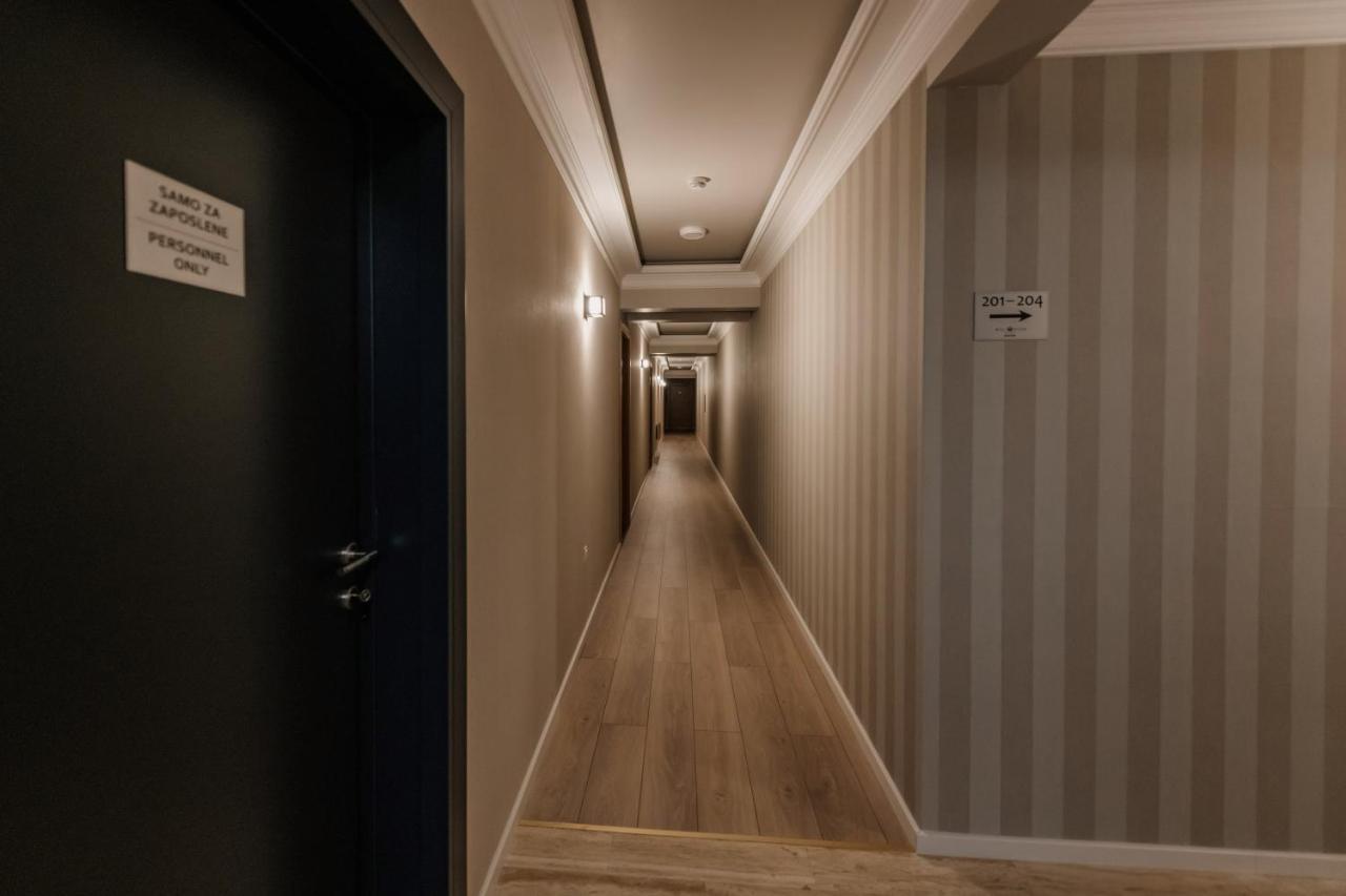 Hotel Beli Dvor Cacak Exterior photo