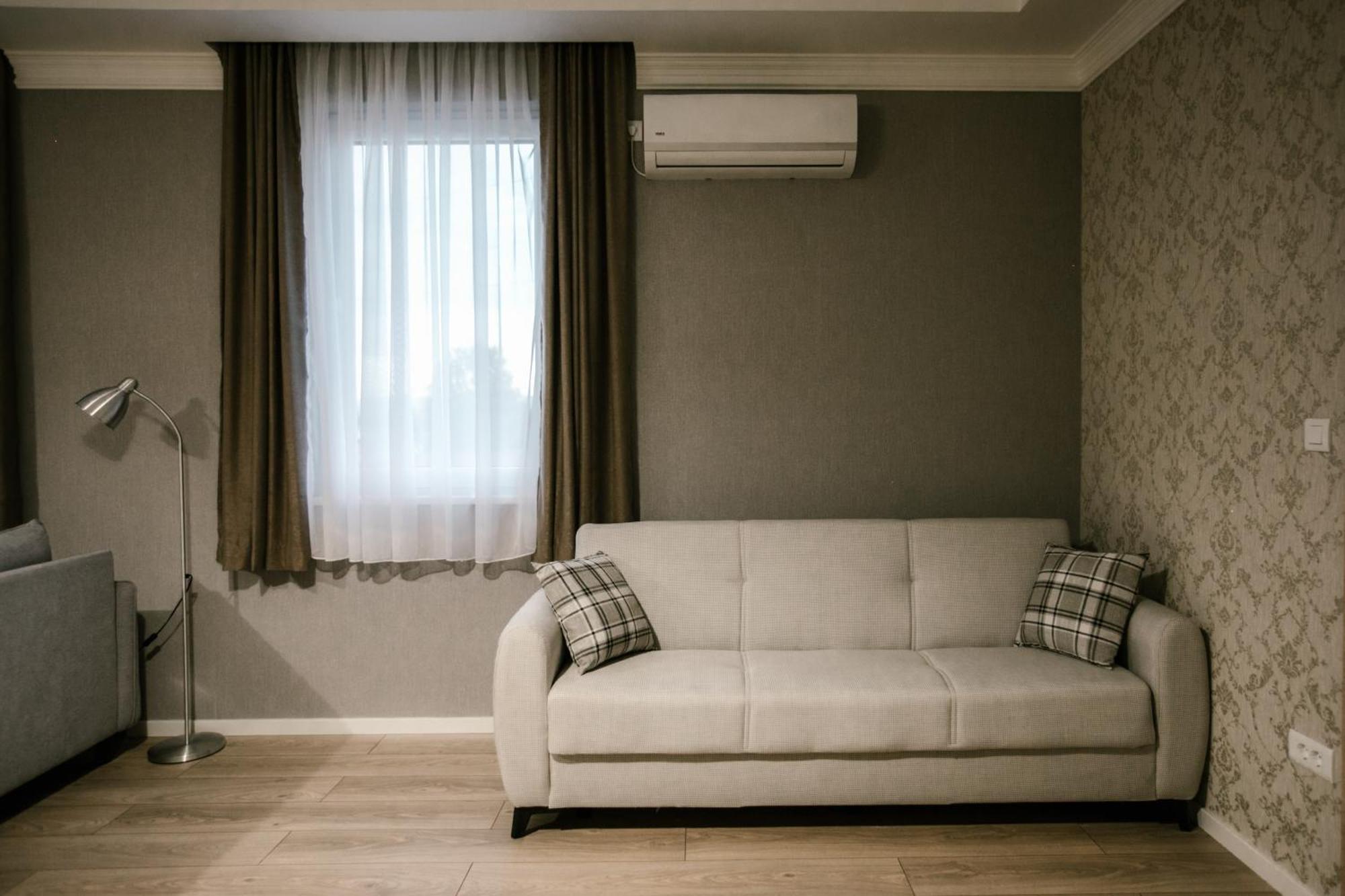 Hotel Beli Dvor Cacak Exterior photo