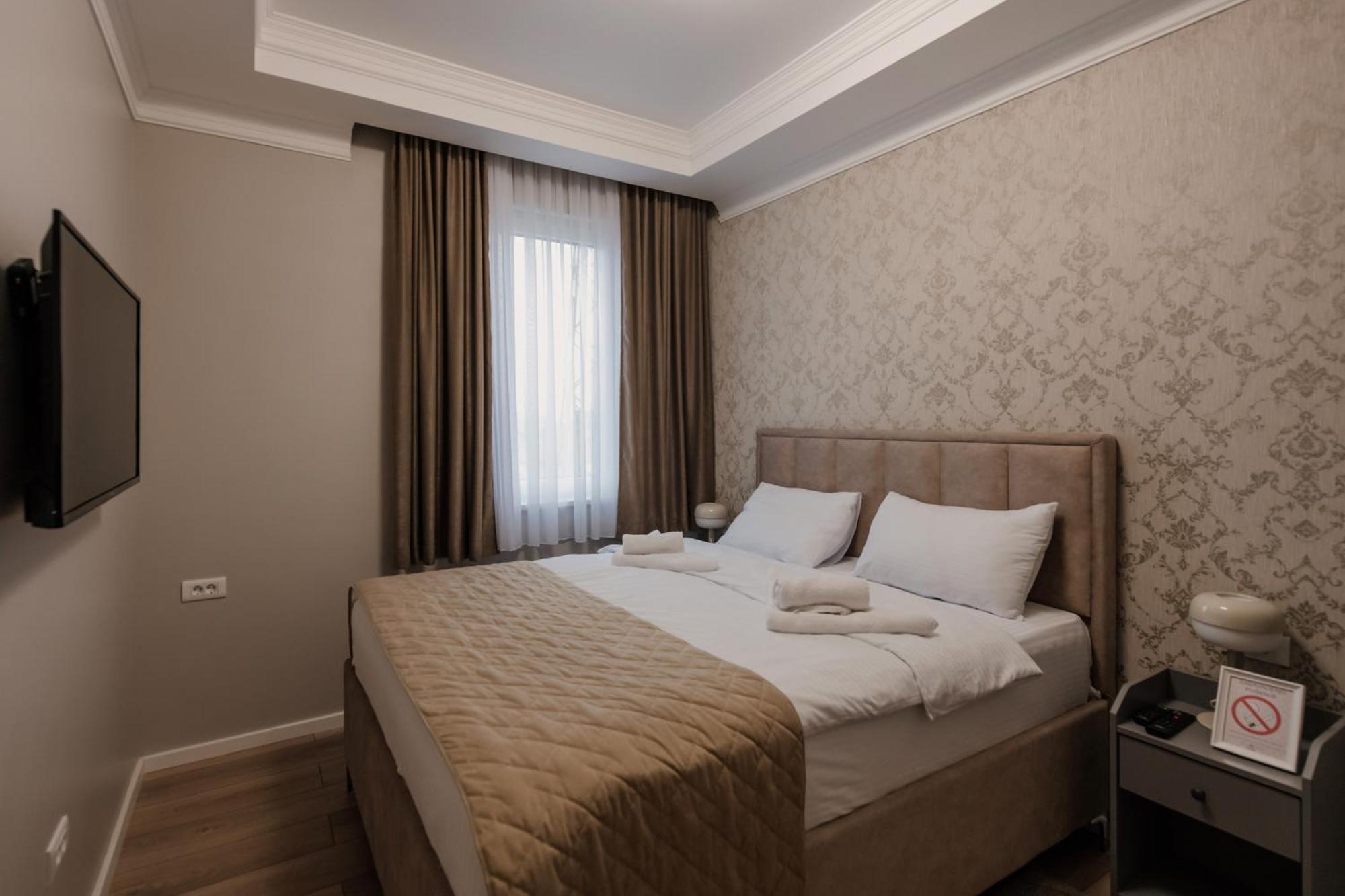 Hotel Beli Dvor Cacak Exterior photo
