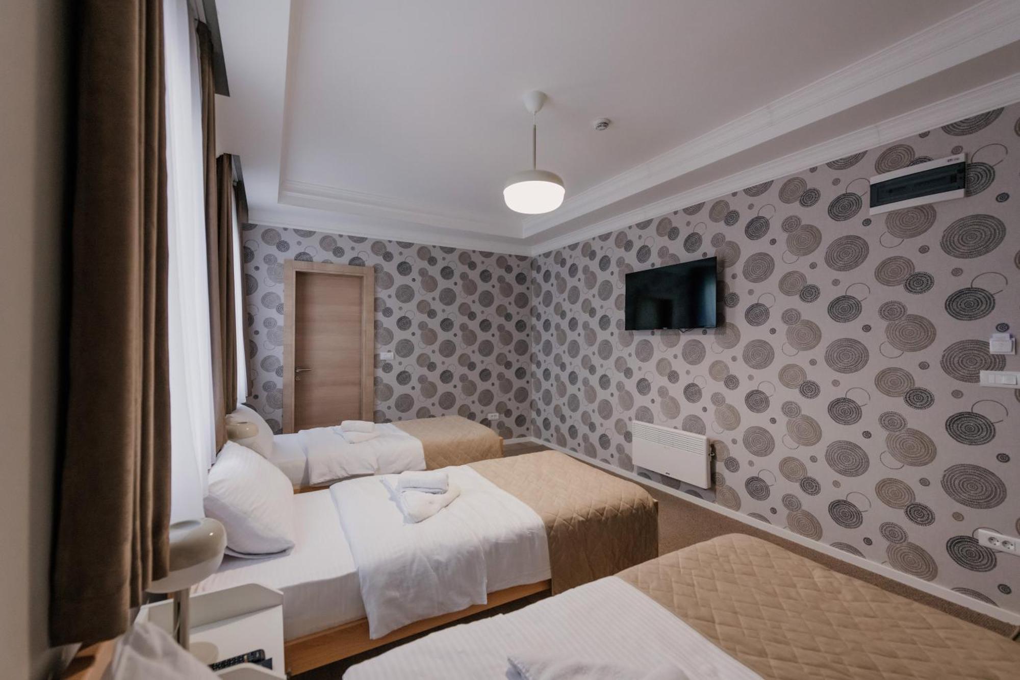 Hotel Beli Dvor Cacak Exterior photo
