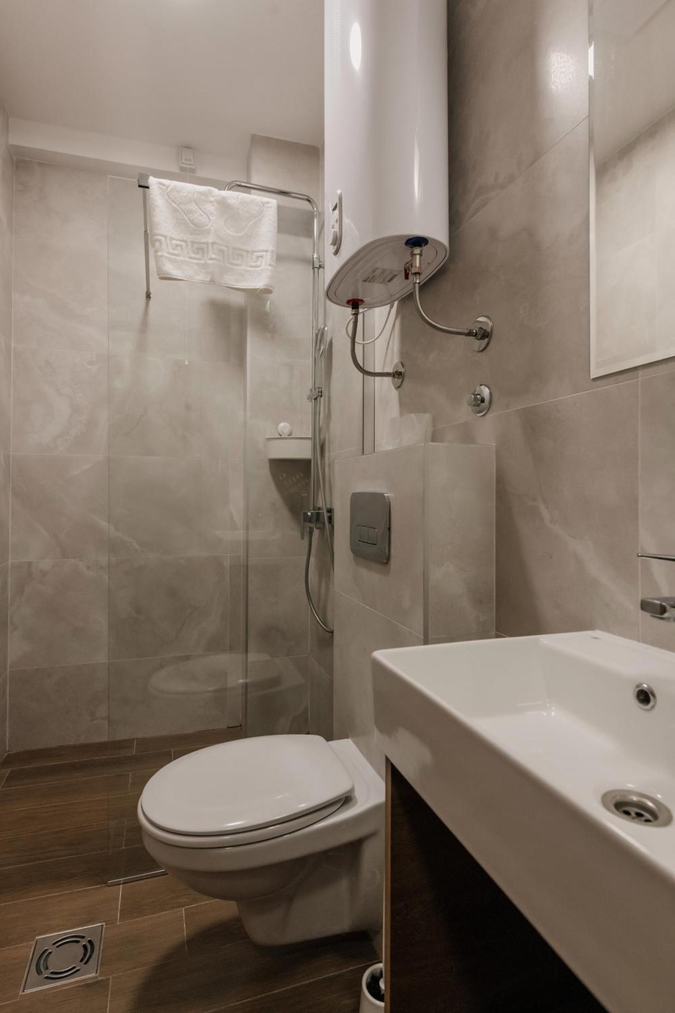 Hotel Beli Dvor Cacak Exterior photo