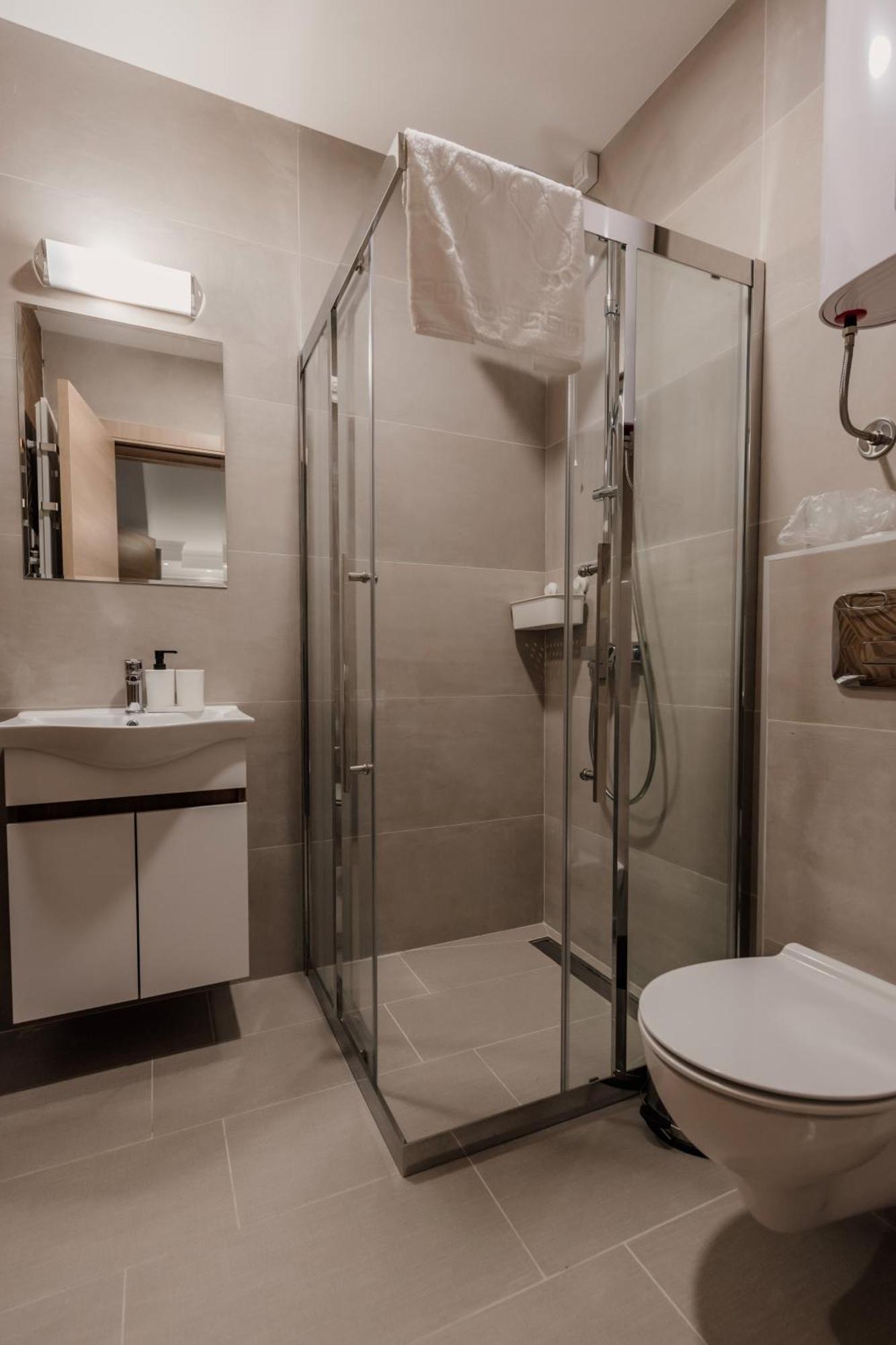 Hotel Beli Dvor Cacak Exterior photo